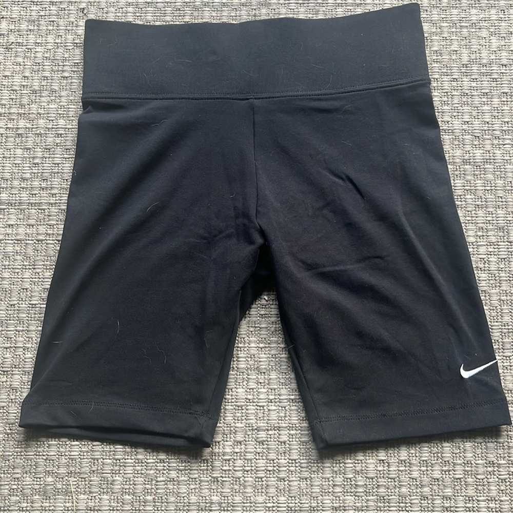 NWT - nike biker shorts